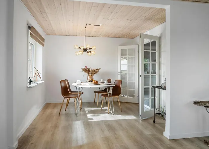 2 Bedroom Amazing In 別荘 Thyholm