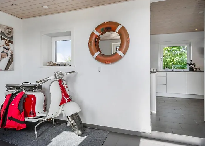 2 Bedroom Amazing In 別荘 Thyholm